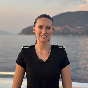 Iona Arnott's profile picture